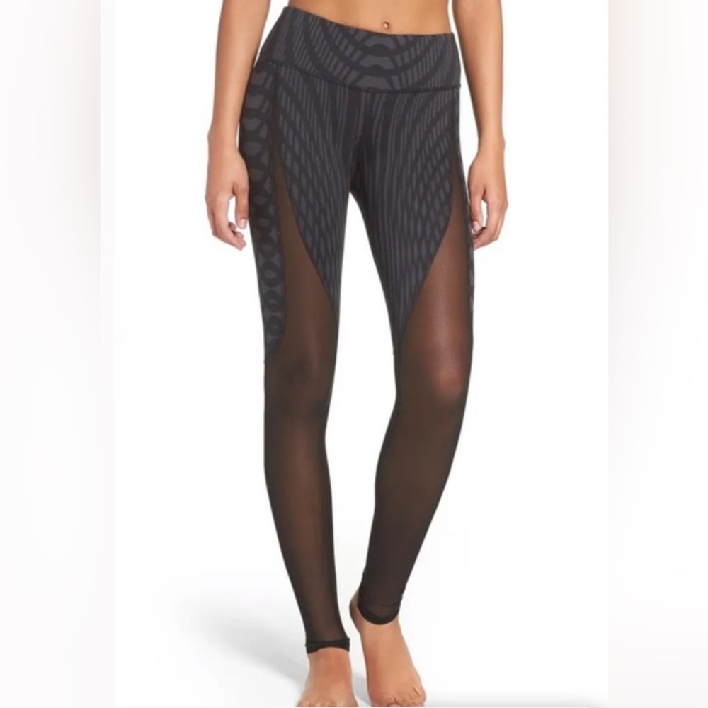 ALO Yoga Motion Mesh Workout Gray Black Arches Pattern Legging Tight XS